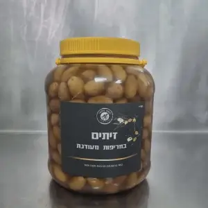 זיתים בפלסטיק 2 ק״ג משק שספי